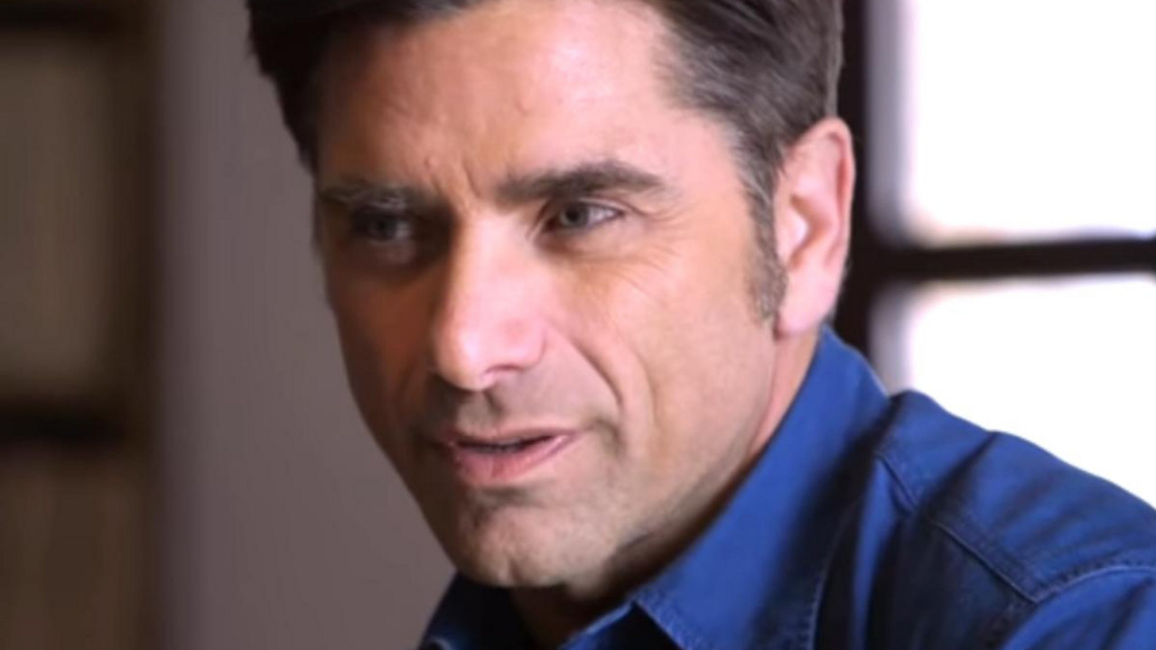 Džon Stamos