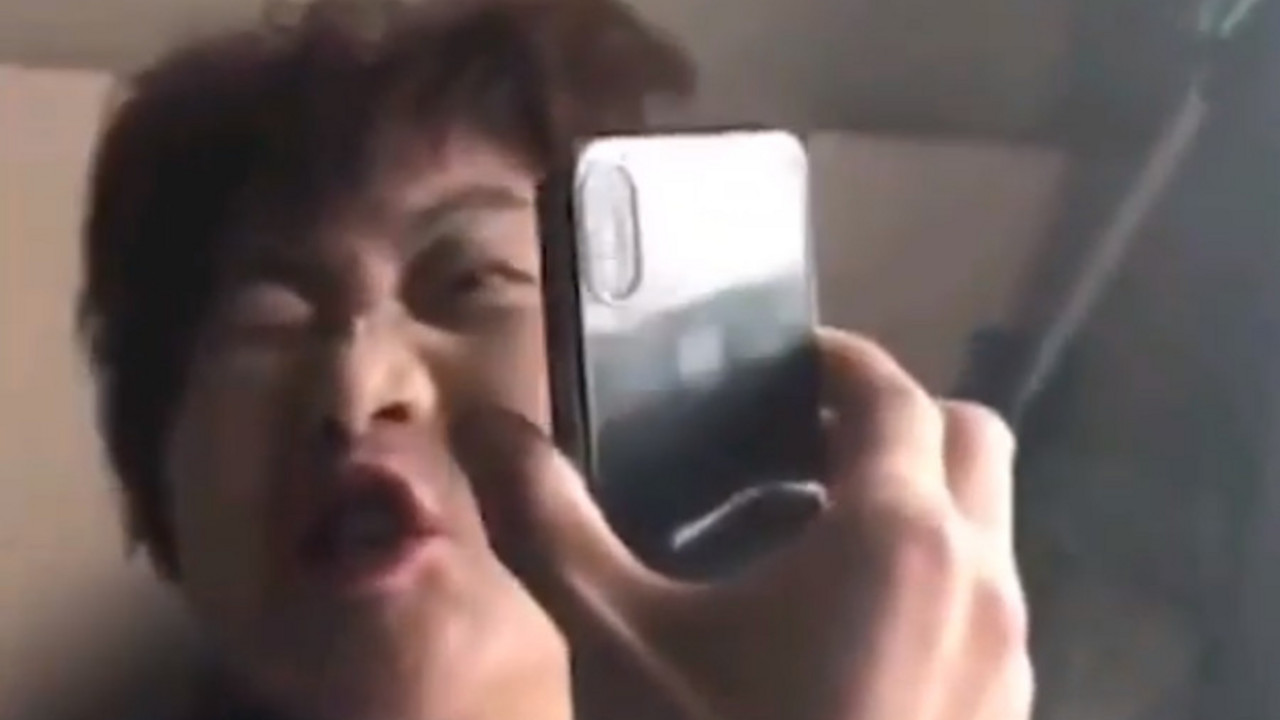 Majka i mobilni telefon