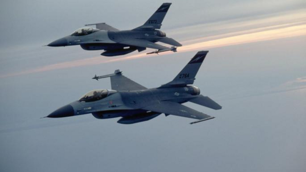 F-16