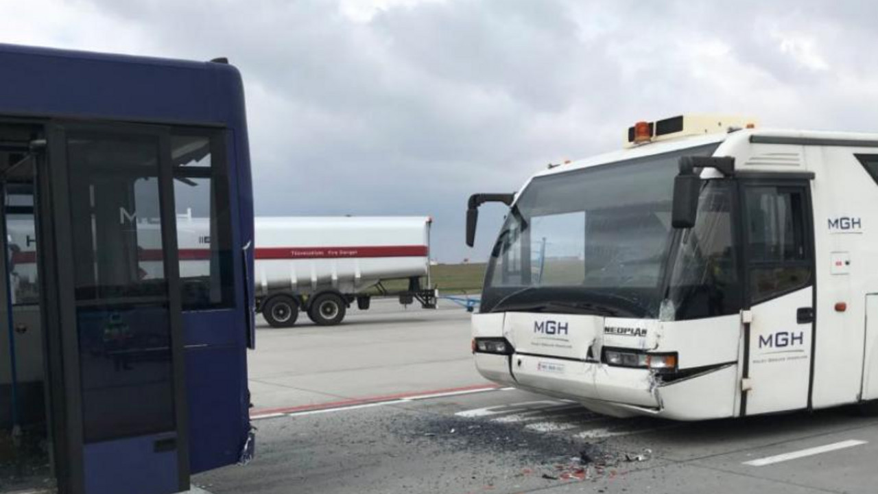 Sudar autobusa