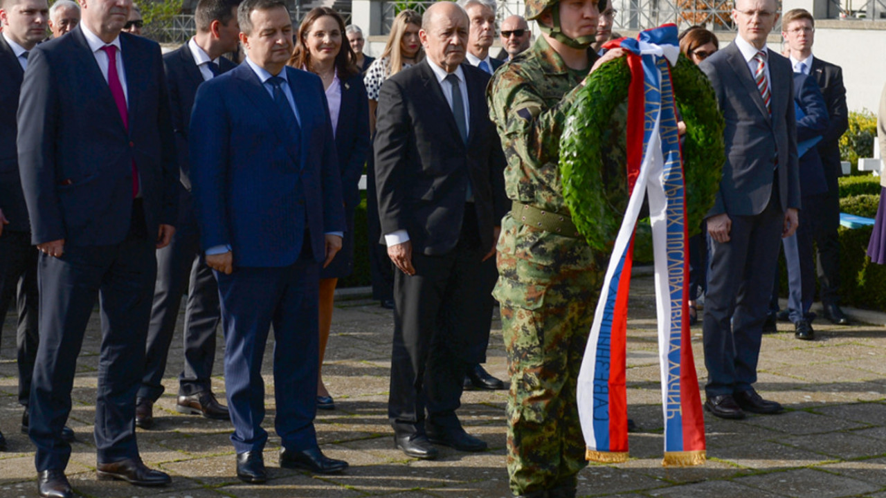 Ivica Dačić i ministar evropskih i spoljnih poslova Francuske Žan-Iv Le Drijan