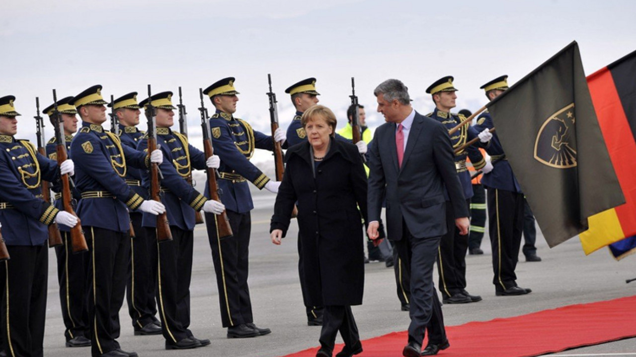 Angela Merkel i Hašim Tači