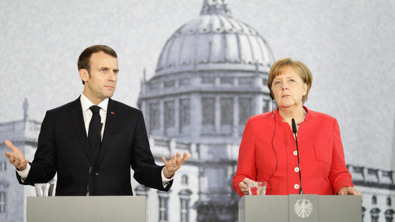 Emanuel Makron i Angela Merkel