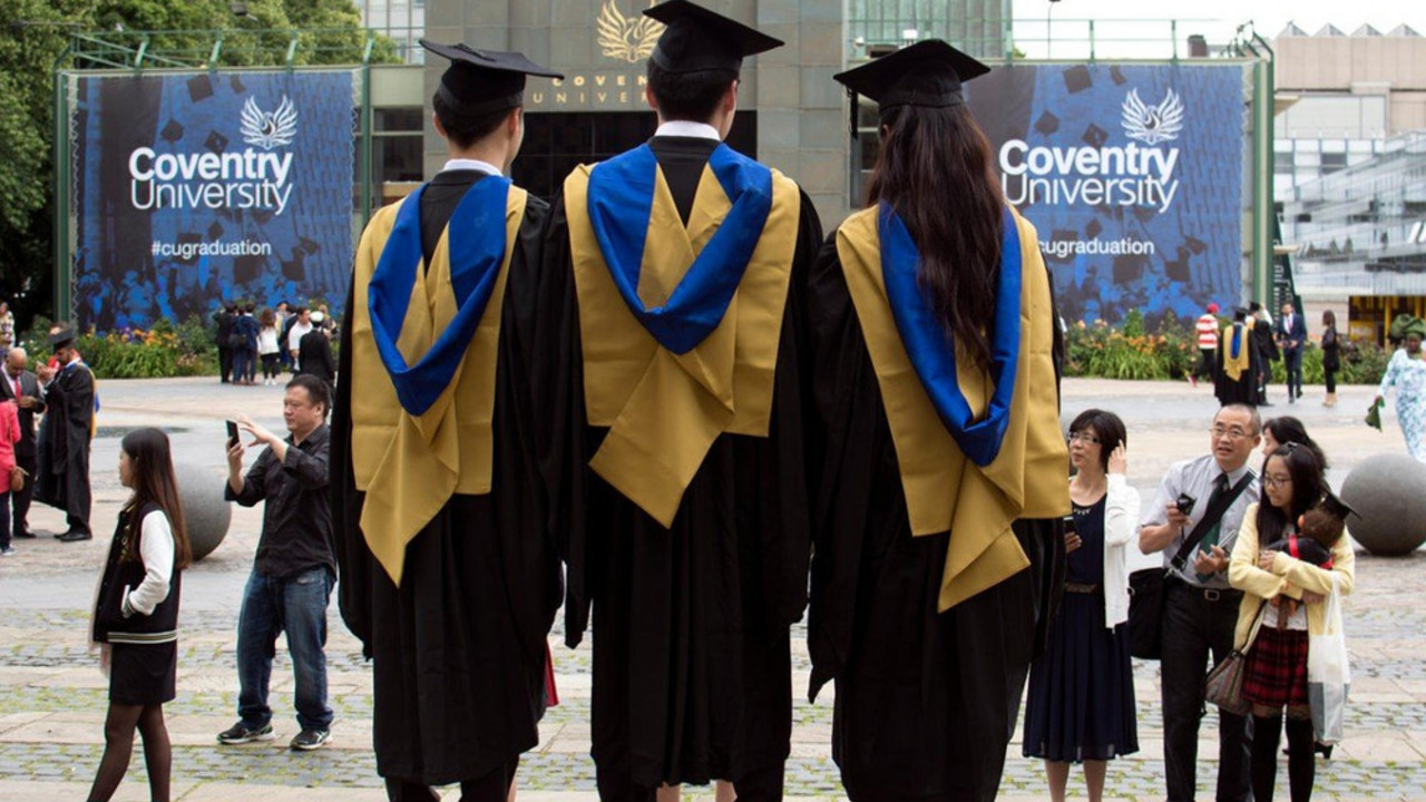 Studenti