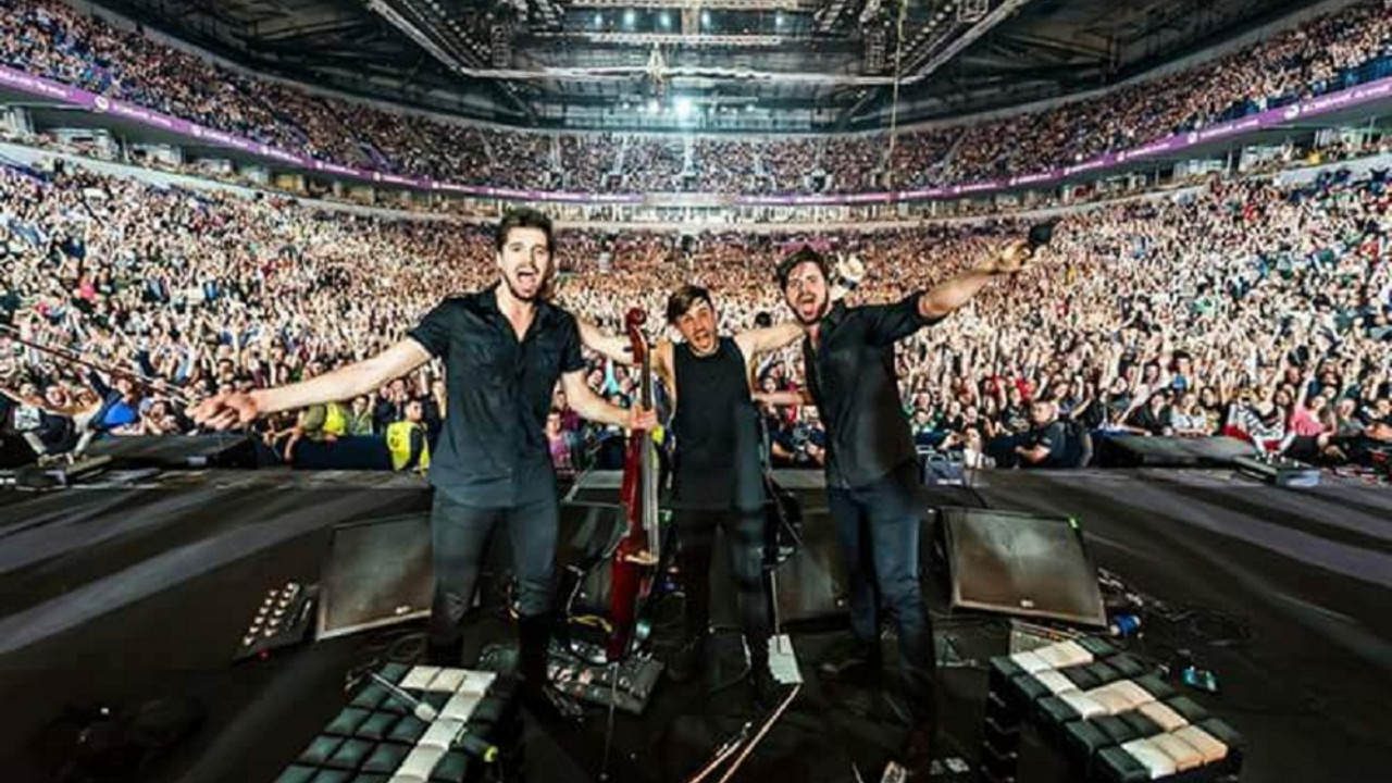 2 Cellos