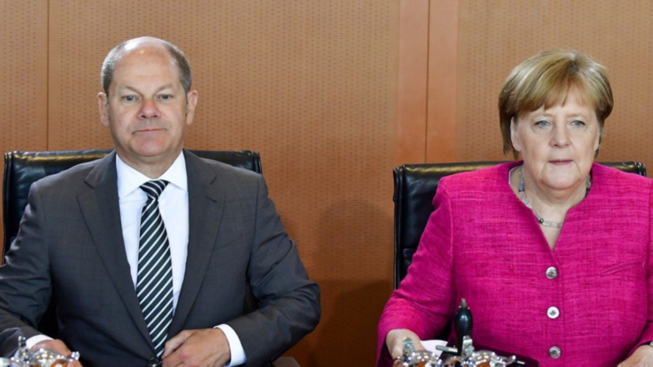 Olaf Šulc i Angela Merkel