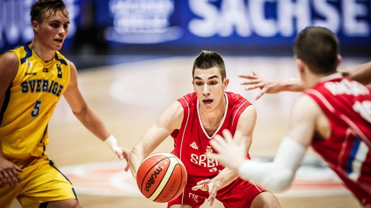 Mlada košarkaška reprezentacija Srbije