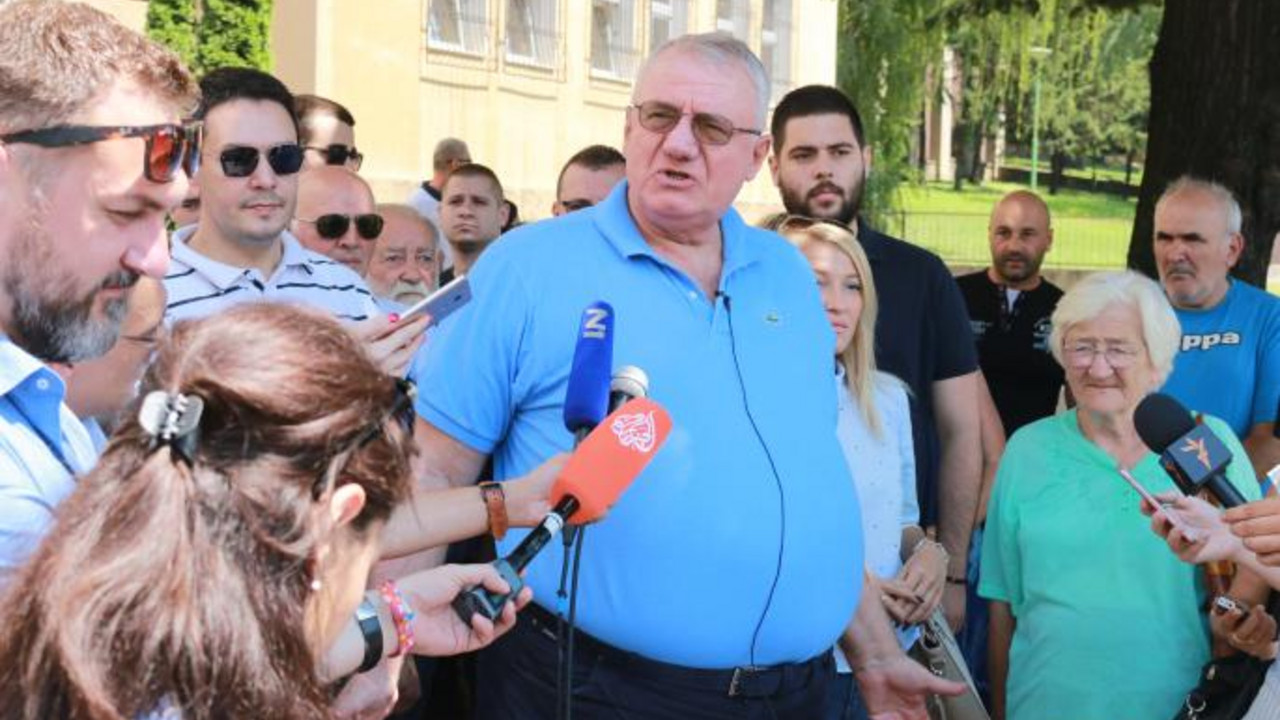 Voislav Šešelj