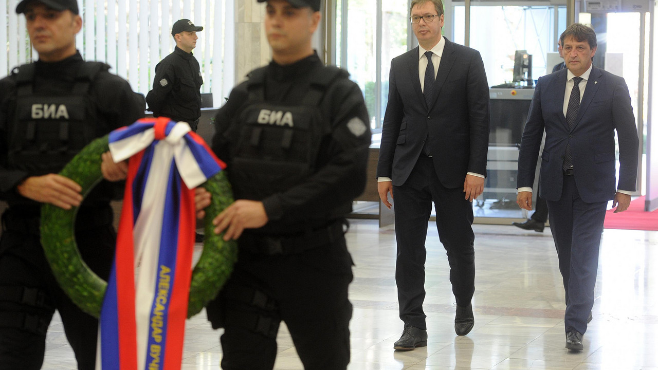 Aleksandar Vučić, Bratislav Gašić