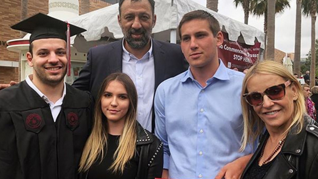 Vlade Divac