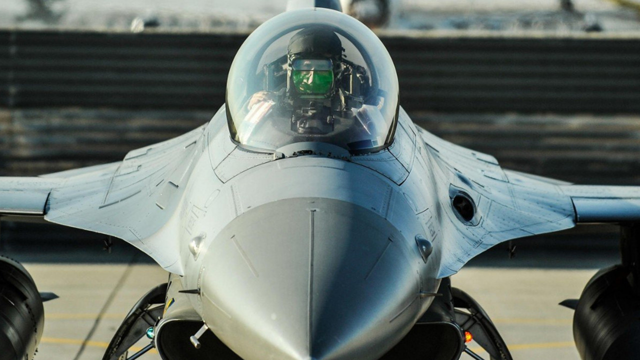 F-16