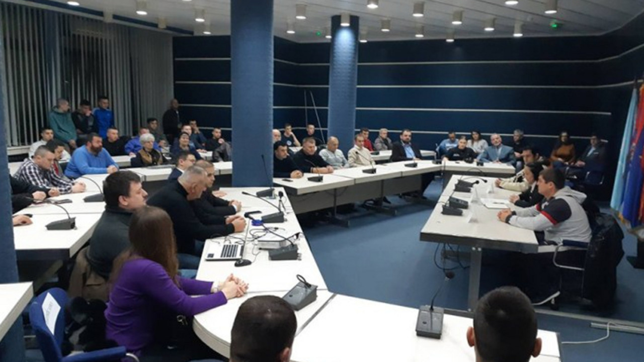 Srpska desnica