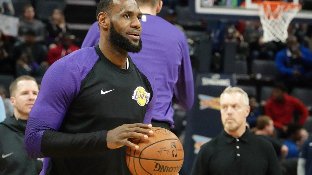 Lebron Džejms