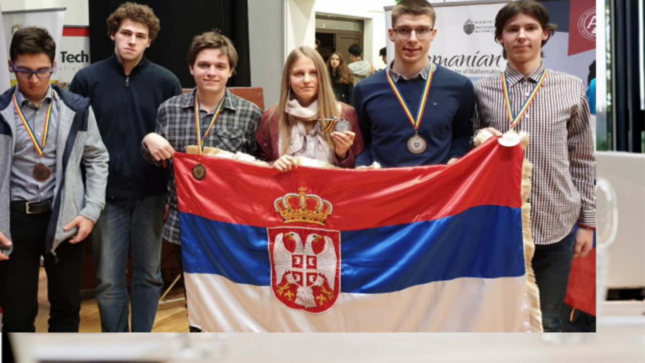 učenici Matematičke gimnazije sa medaljama