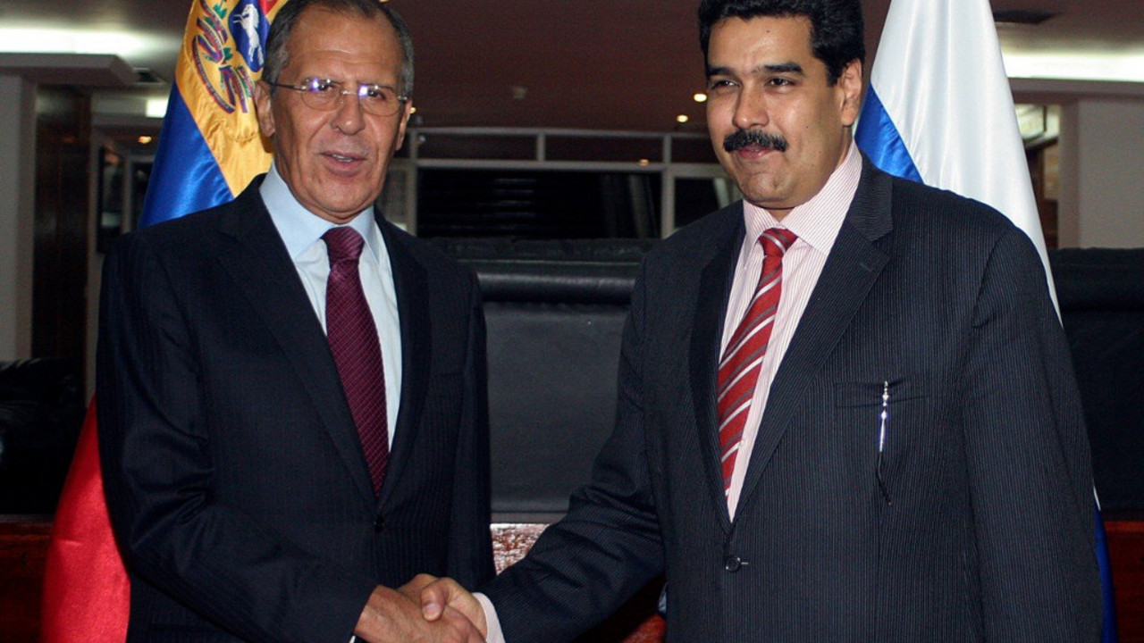Nikolas Maduro i Sergej Lavrov