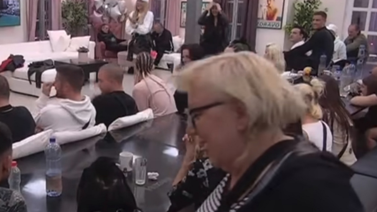 Luna Đogani, Ana Korać