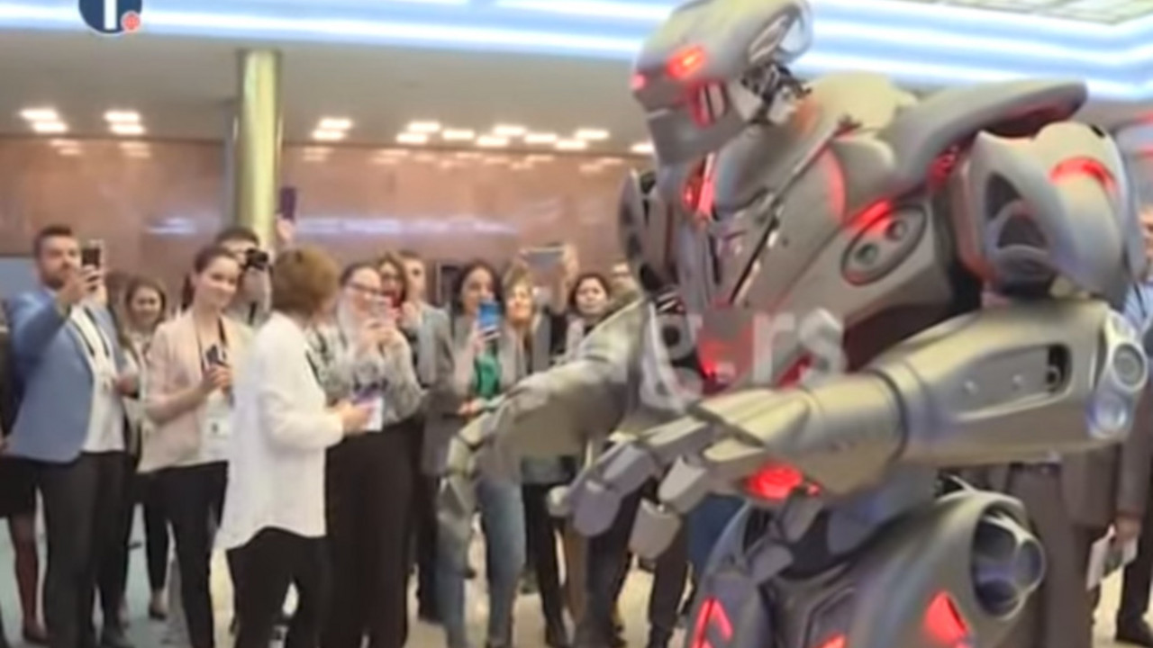 Robo Titan