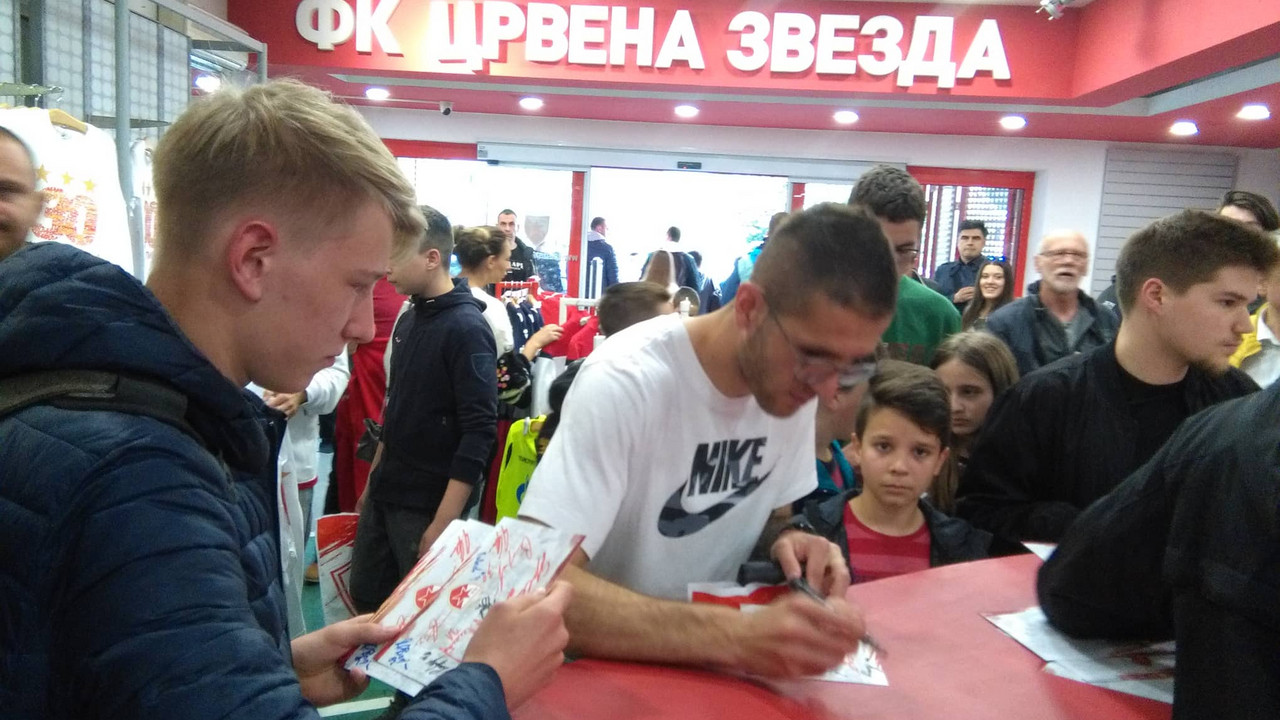Promocija dresa Crvene zvezde
