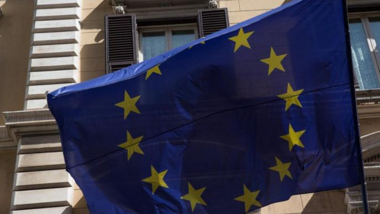 EU 