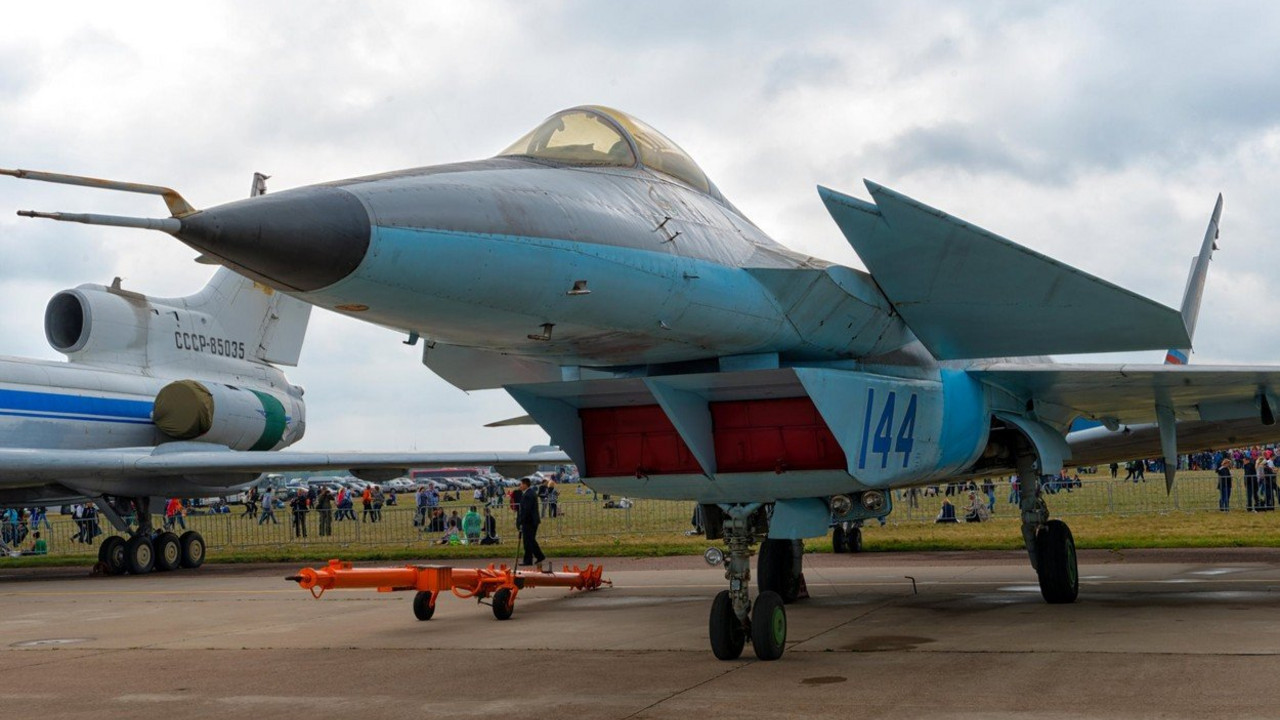 MiG 1.44