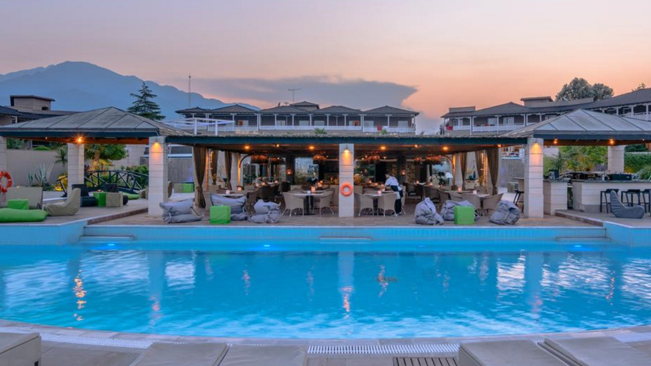 Dion Palace