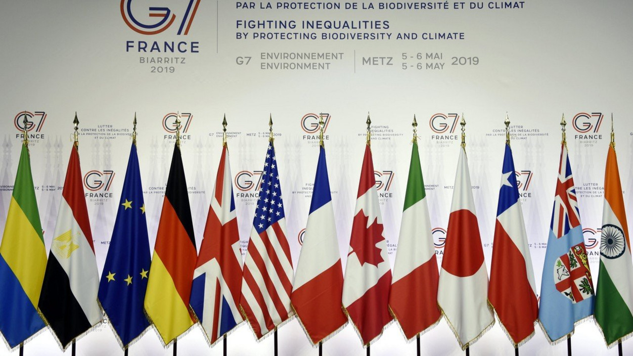 G7
