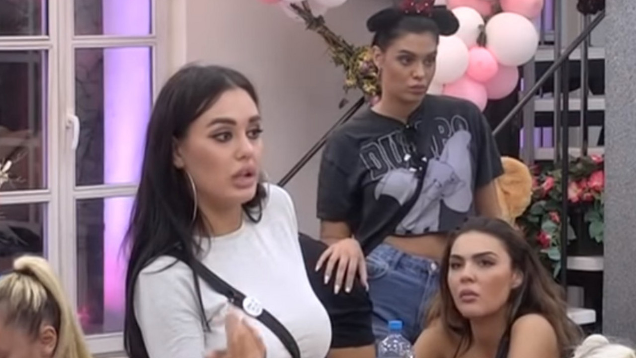 Ana Korać, Mina Vrbaški