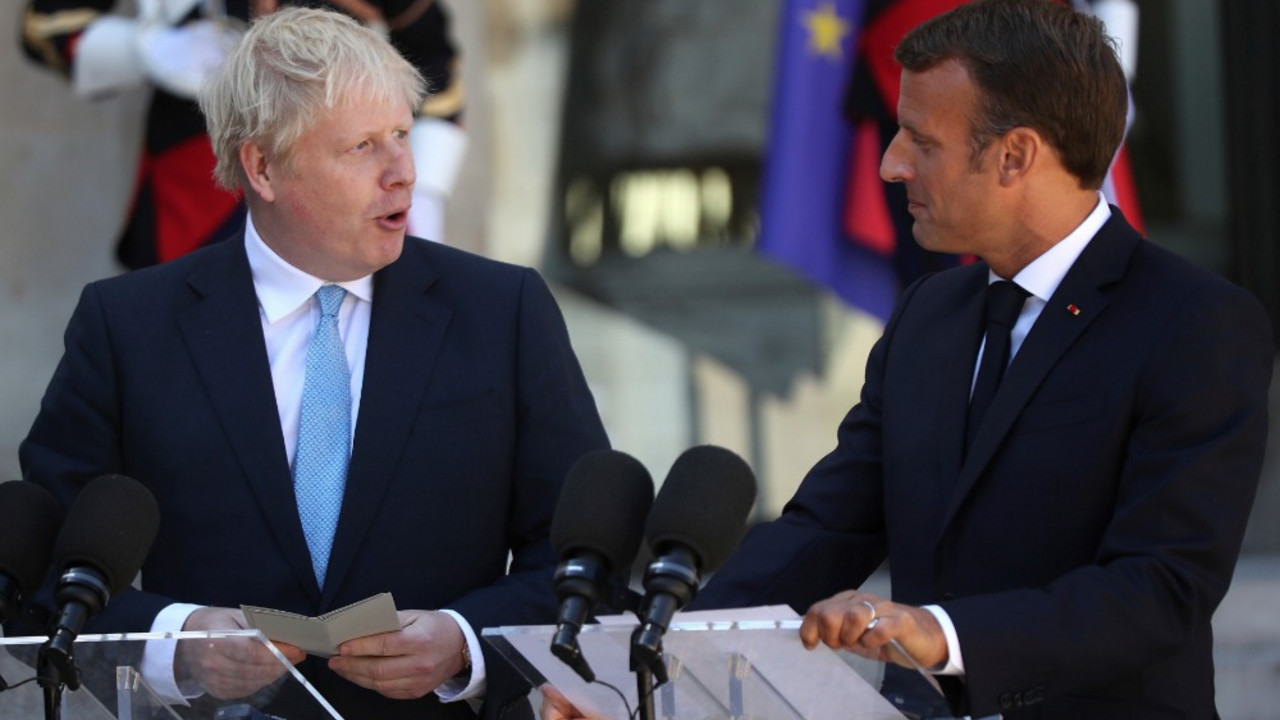 Emanuel Makron i Boris Džonson