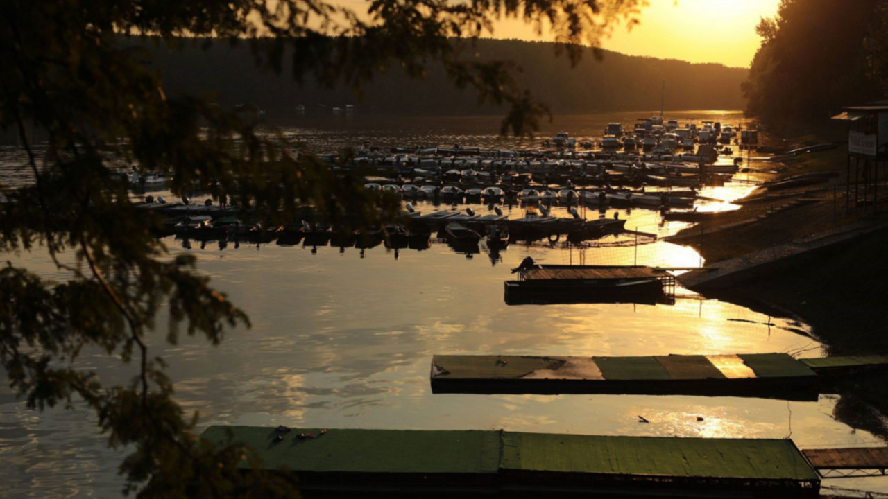 Jezero Tikvara 