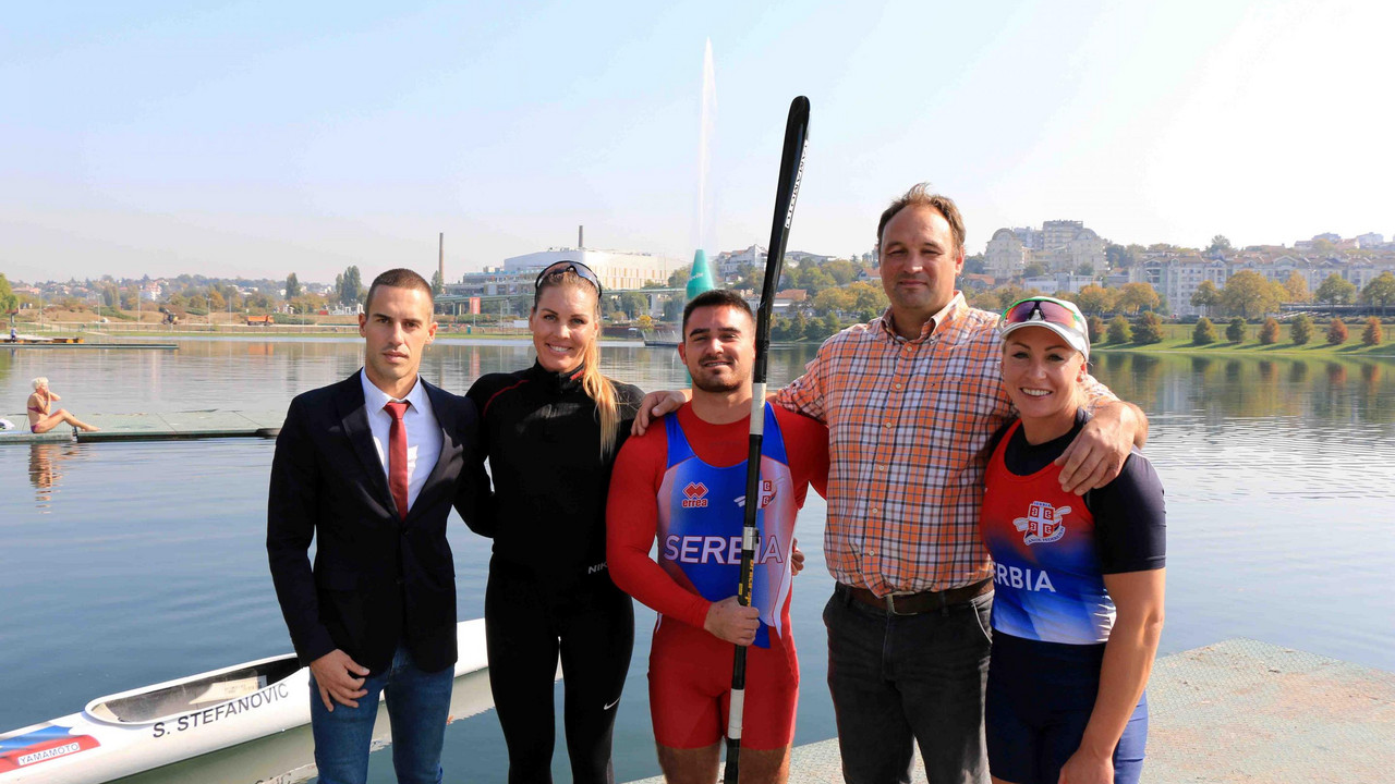  Pavle Jovanov, Milica Starovic, Strahinja Stefanovic, Akos Vereckei i Nikolina Moldovan