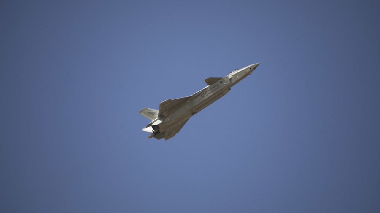j-20