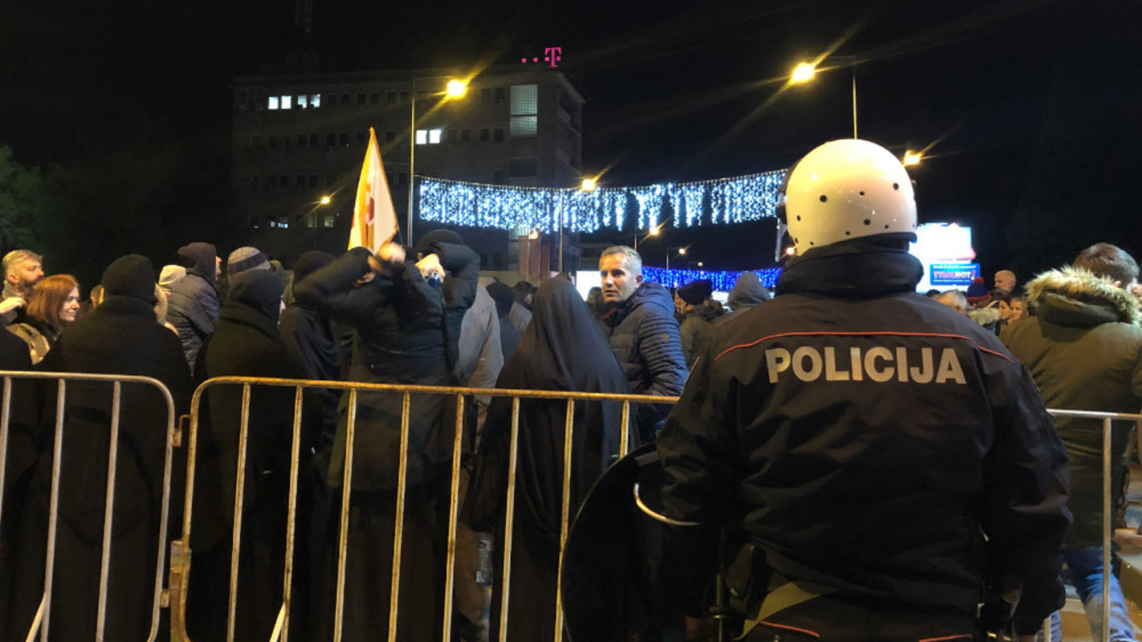 policija