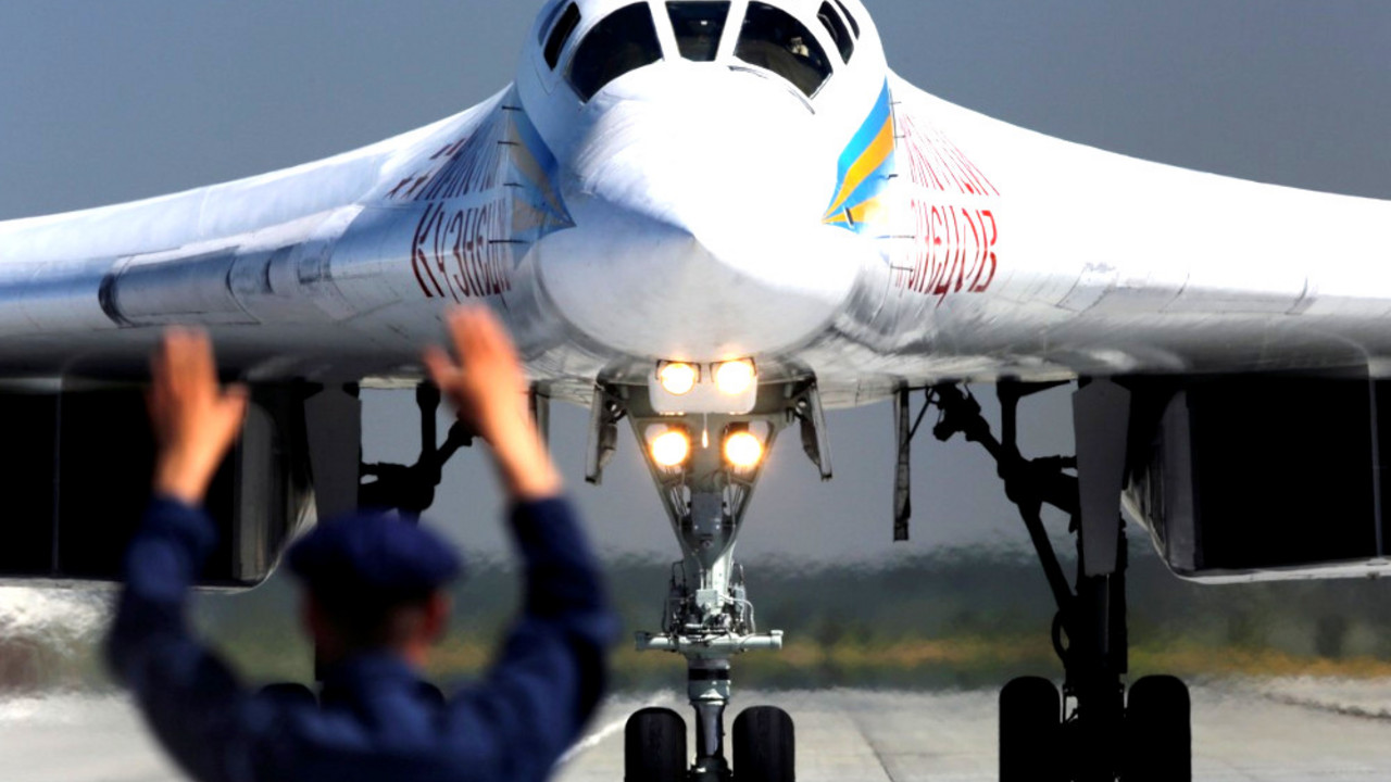 Tu-160