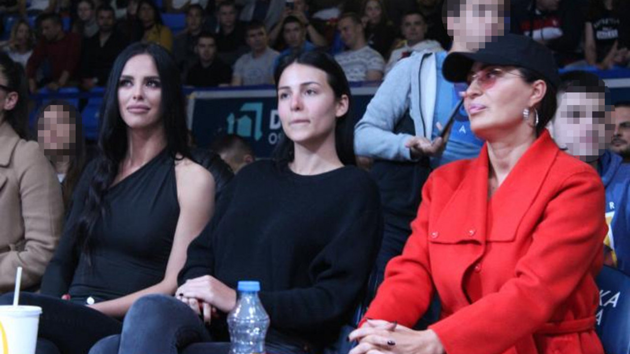Svetlana Ceca Ražnatović, Anastasija Ražnatović, Bogdana Ražnatović