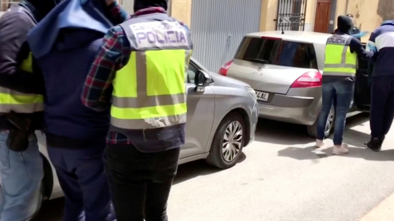 policija