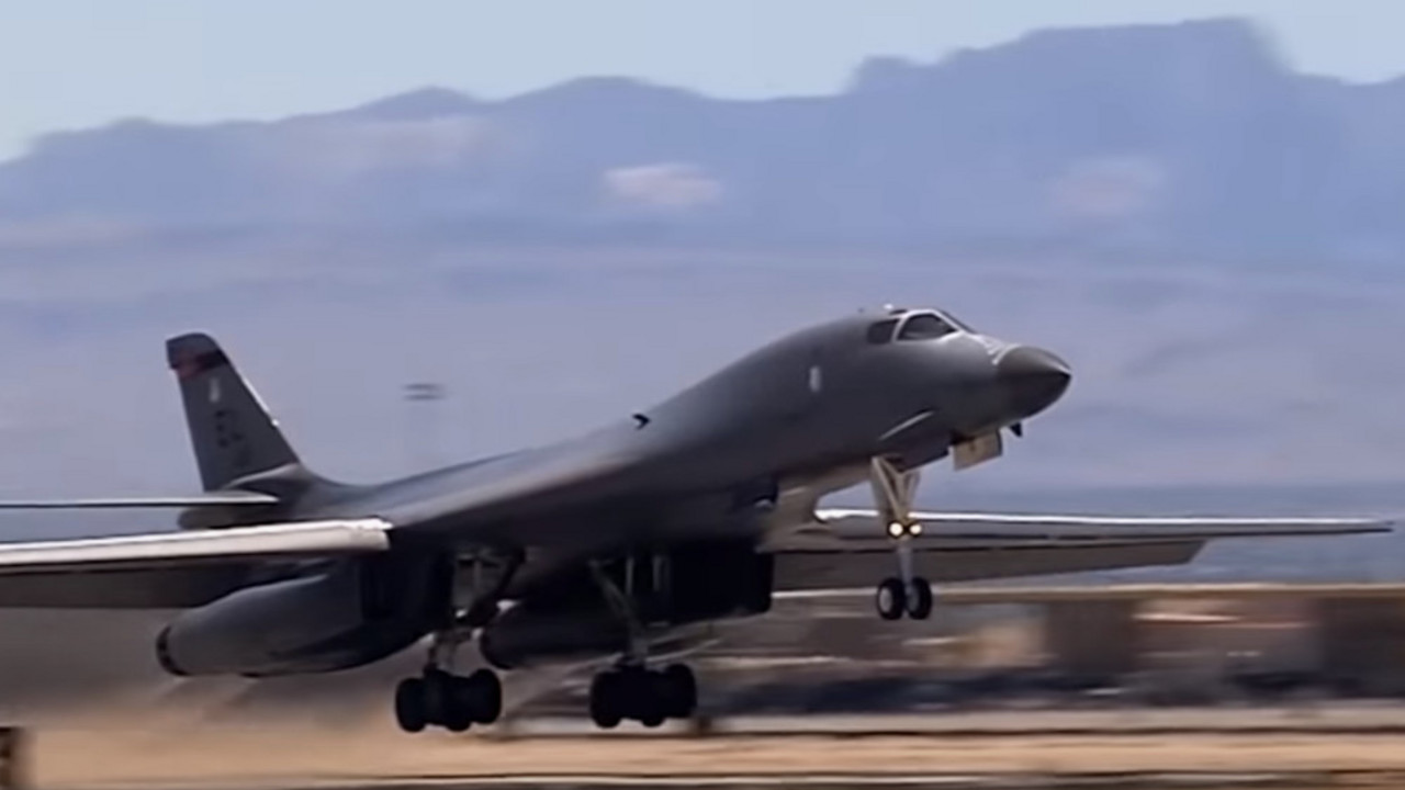 b-1b lancer
