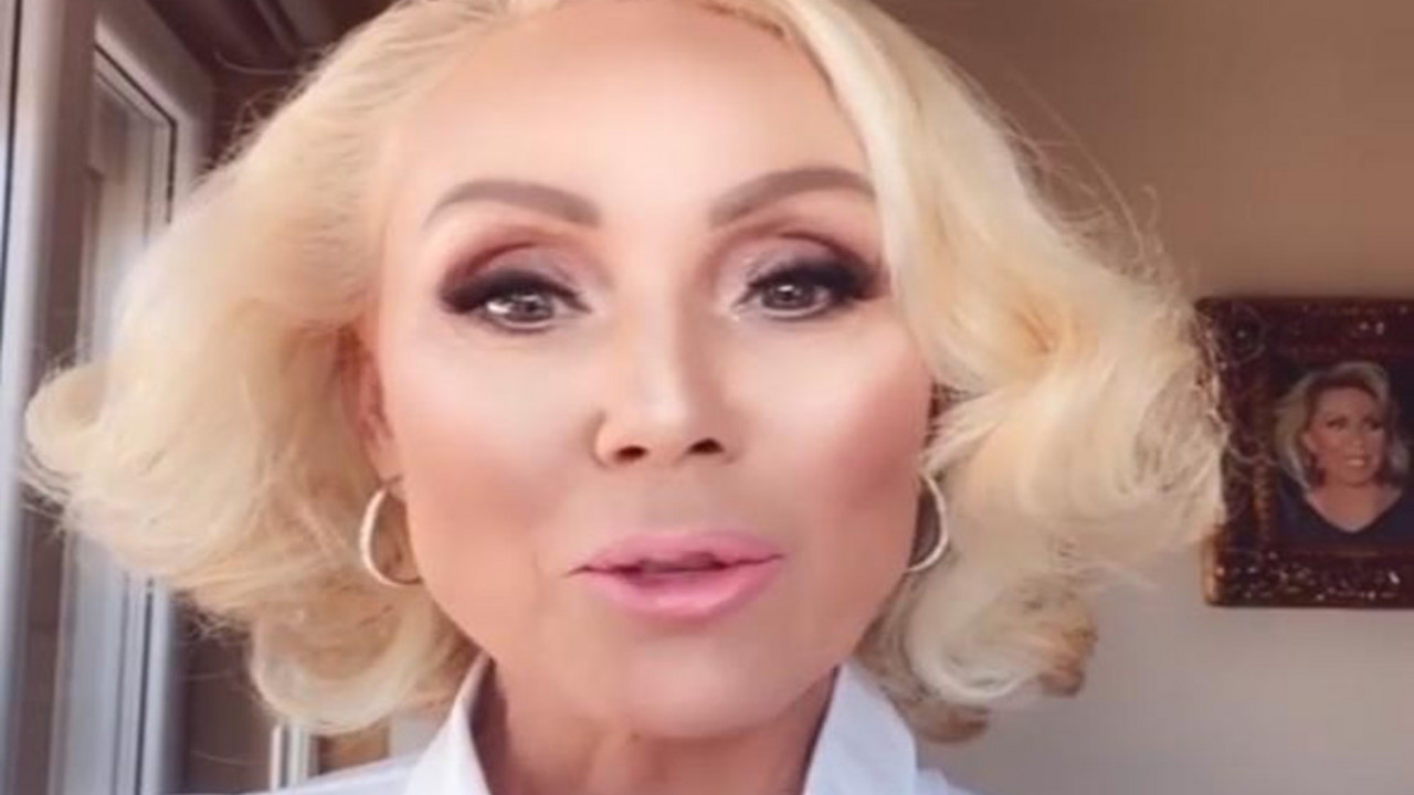 Lepa Brena
