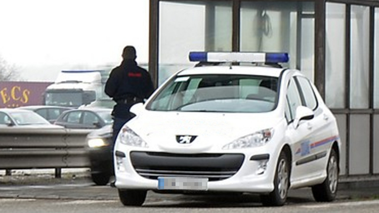 policija