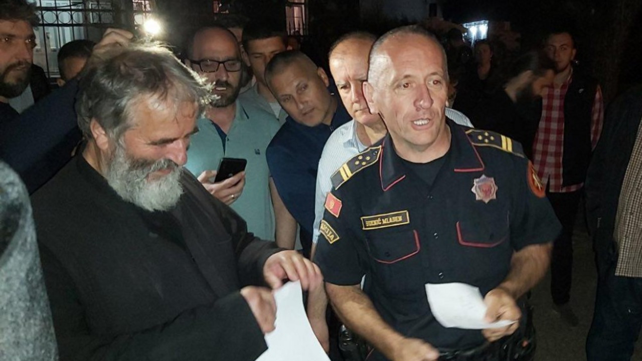 policija