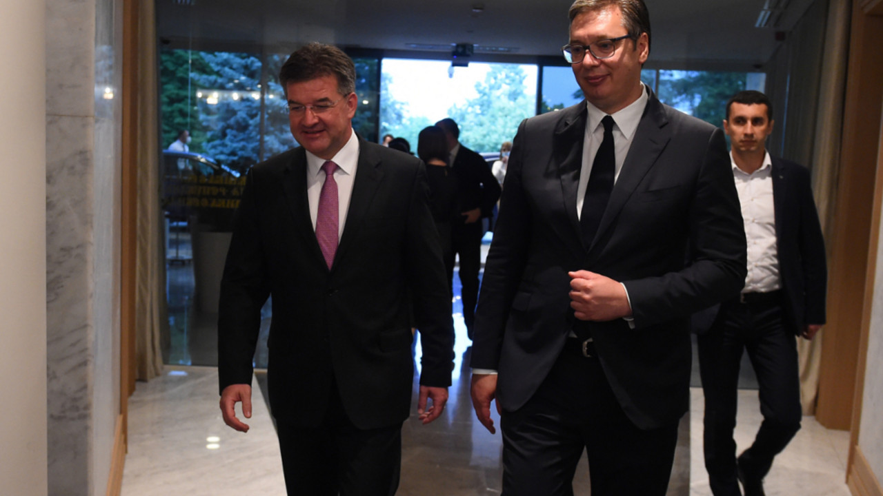 Vučić i Lajčak