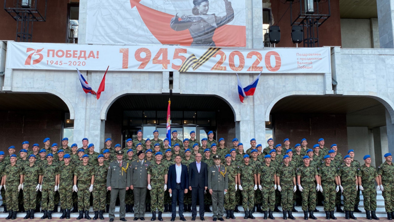 Ministar Vulin obišao u Moskvi pripadnike Garde Vojske Srbije