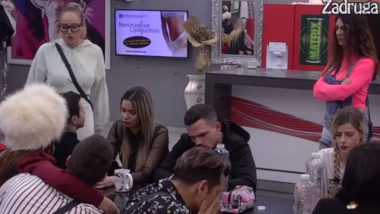 Ivana Krunić i Luna Đogani