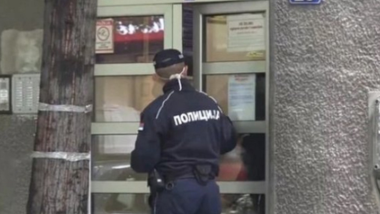 policija