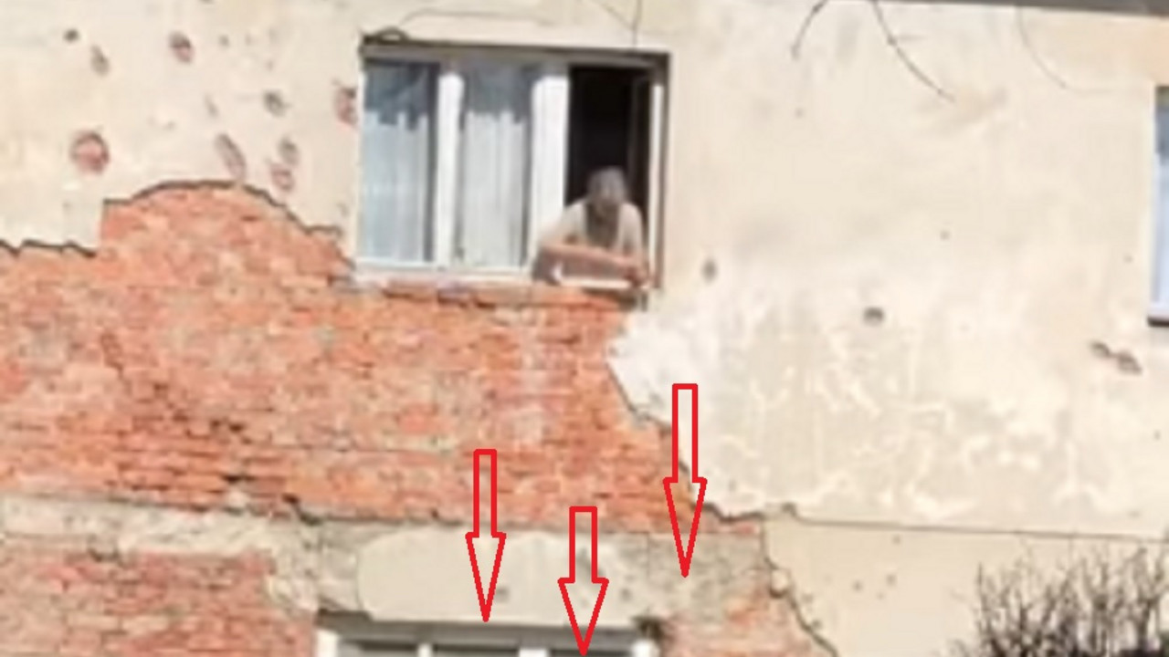 Starija žena na prozoru