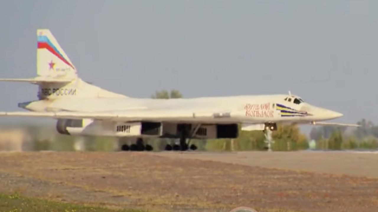 Tu-160