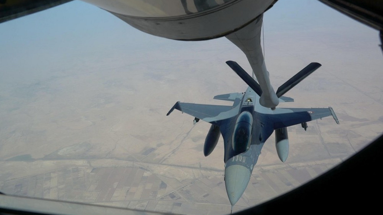 vojni avion F-16