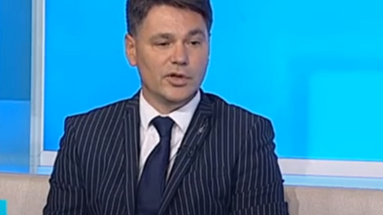 Profesor dr Dragan Nikolić
