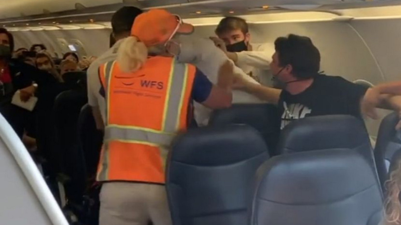 tuča u avionu