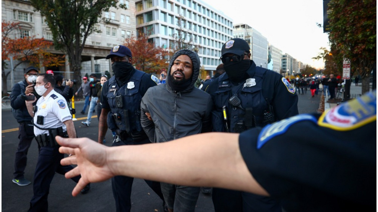 Policija