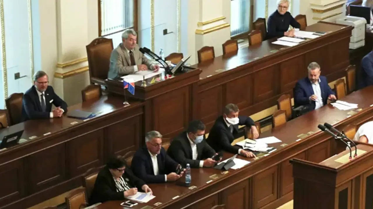 tuča, poslanici
